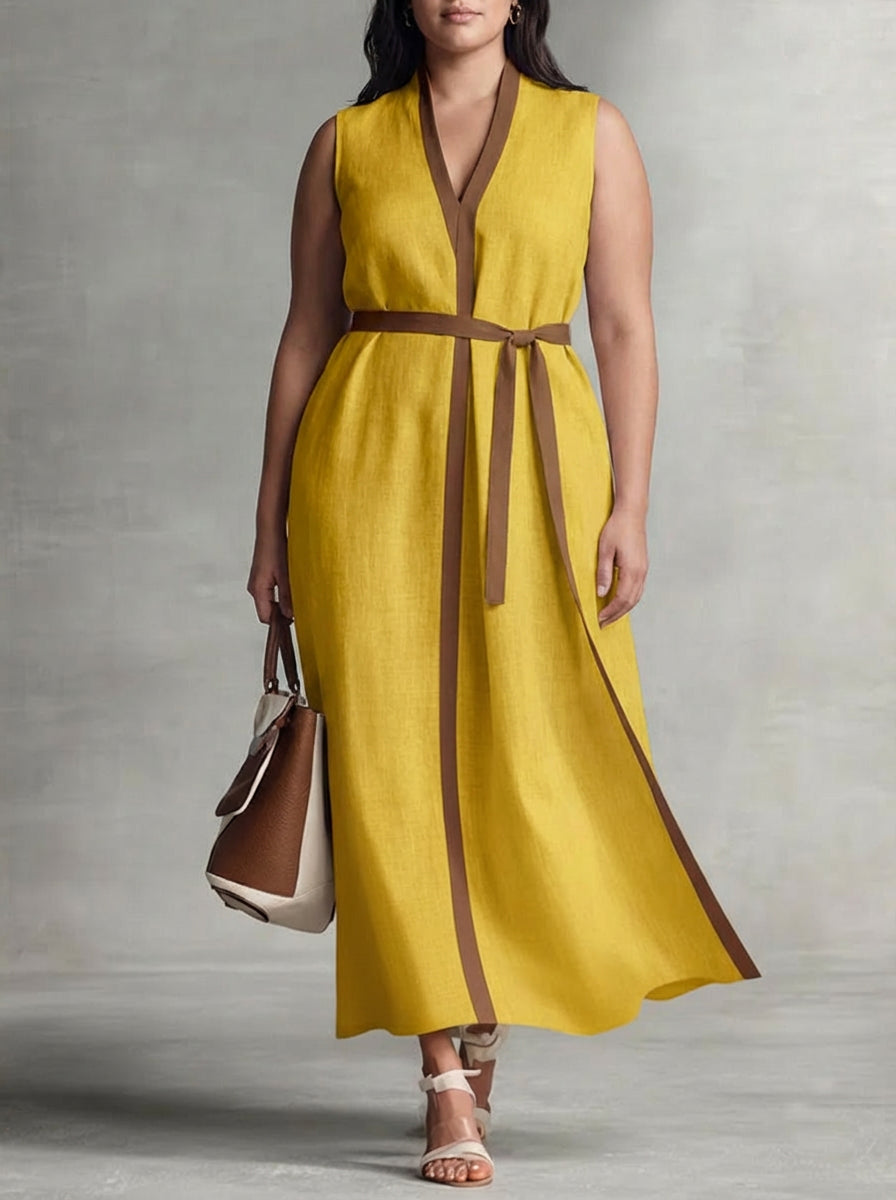 Aria | Sleeveless Maxi Dress - Plus size model