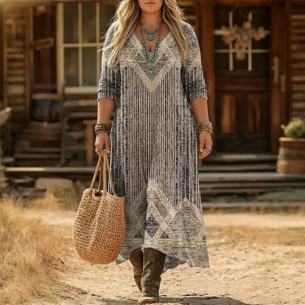 Camila | Vintage-Inspired Long Sleeve Casual Dress - Plus size model