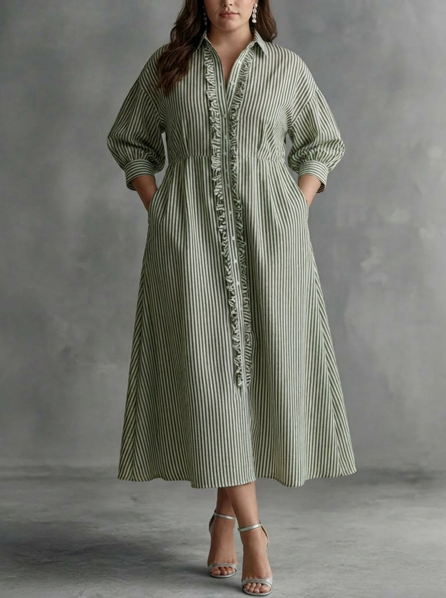Elin | Stripe Maxi Dress - Plus size model