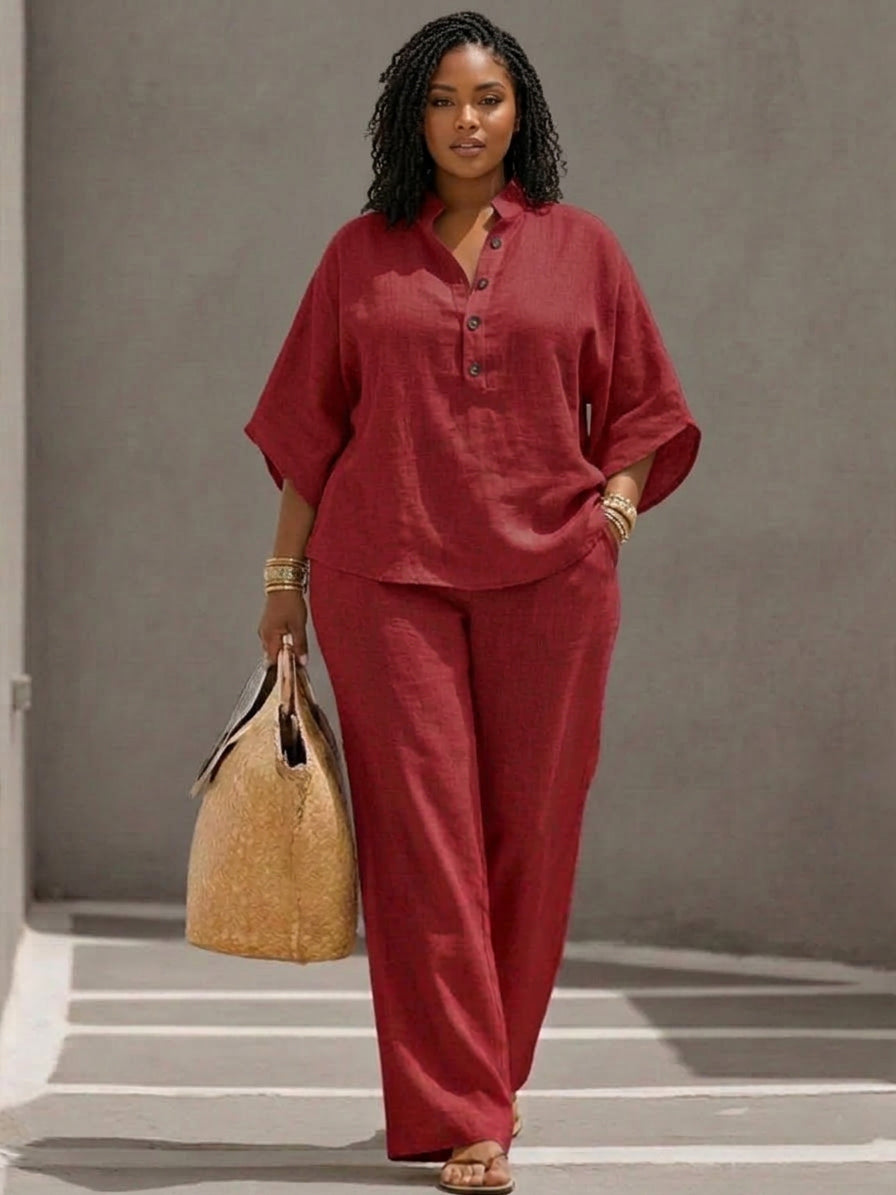 Grace | Classic 2-piece Set - Plus size model