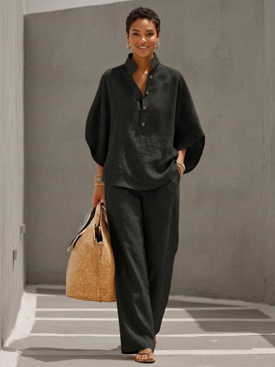 Grace | Classic 2-piece Set - Plus size model