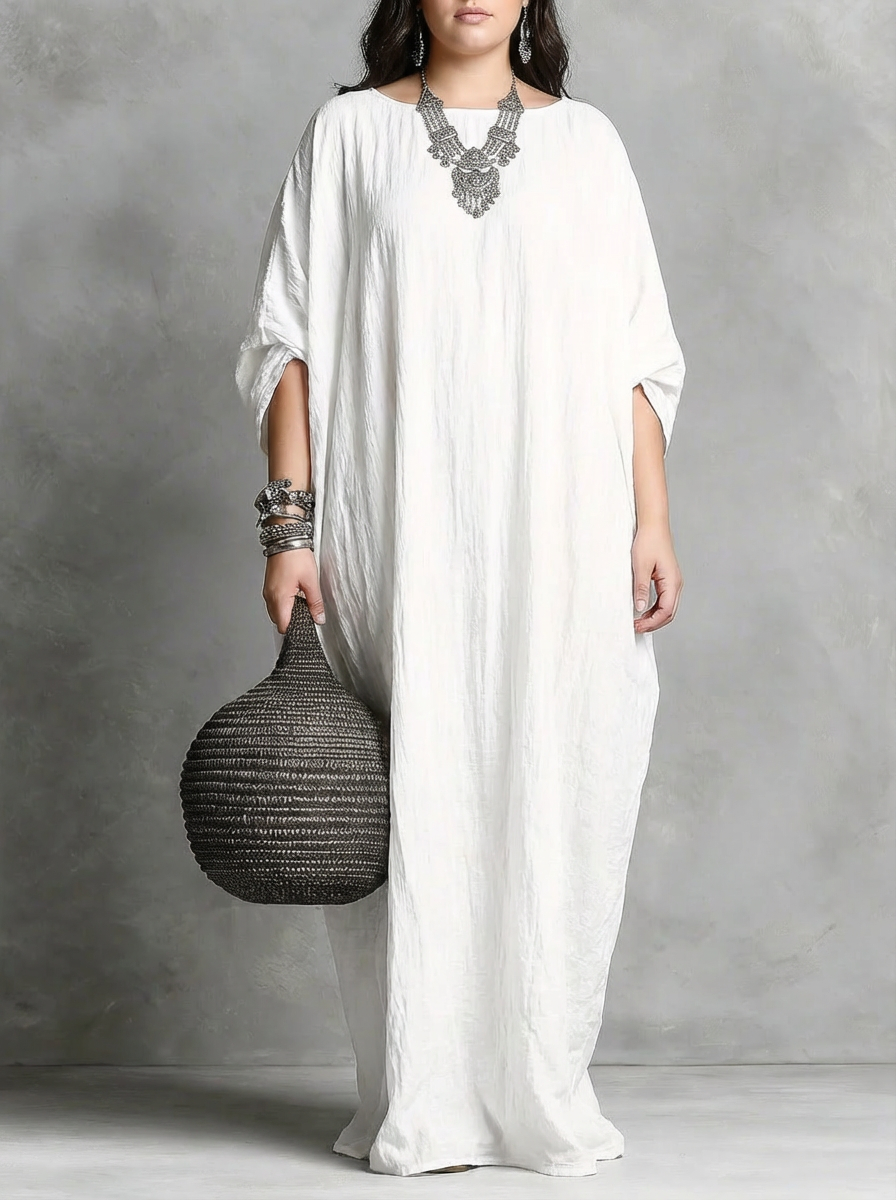 Serena | Oversized Maxi Dress - Plus size model