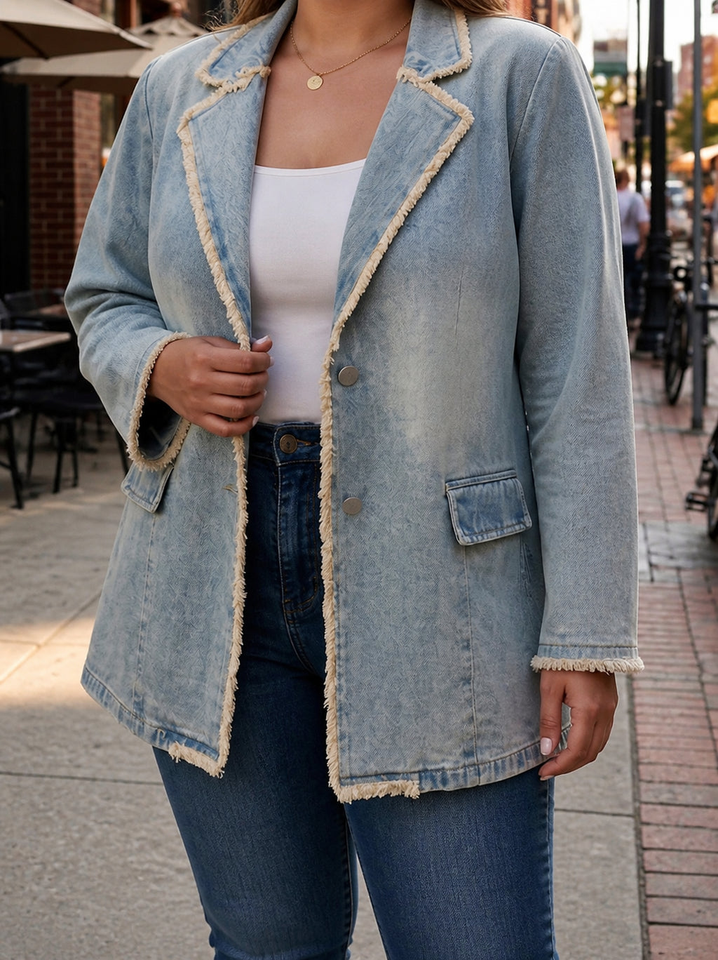 Dionne | Vintage-Style Oversized Blazer with Raw Edges - Plus size model