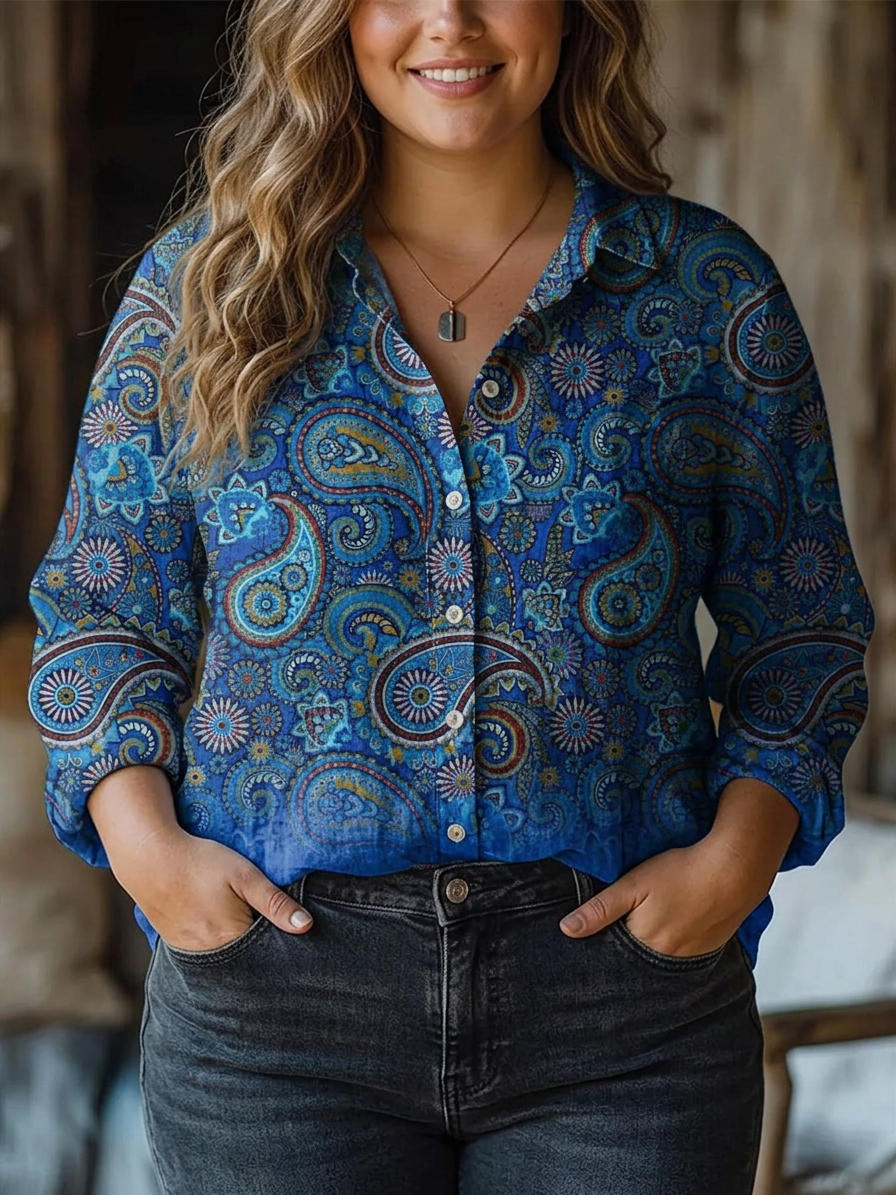 Christina | Elegant Paisley Pattern Printed Women's Casual Long Sleeve - Plus size model