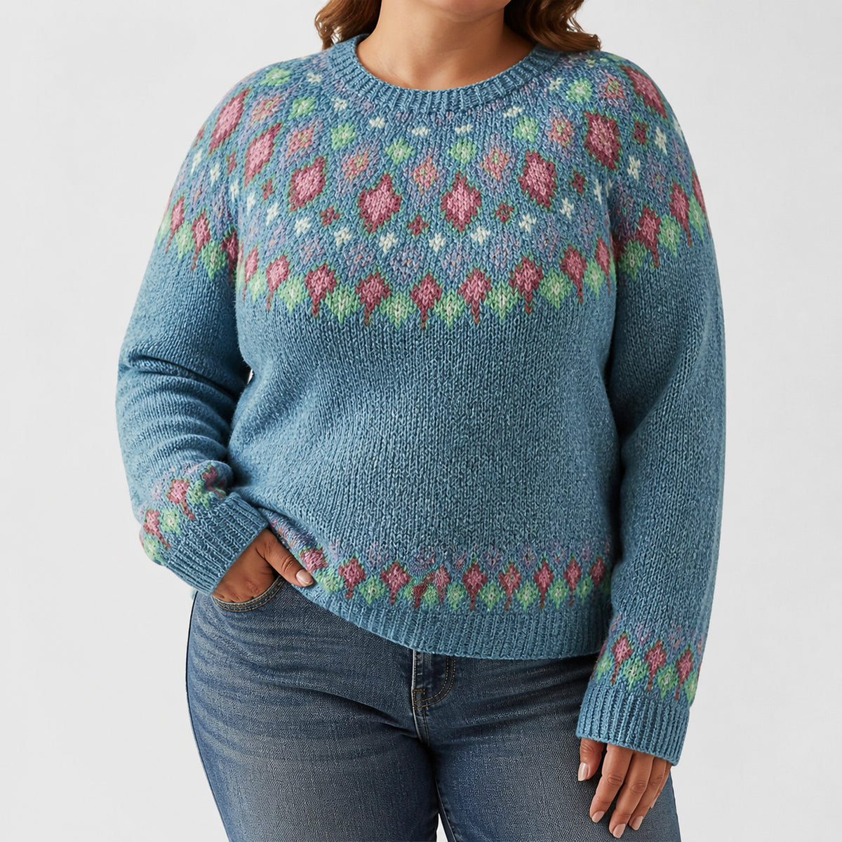Victoria - Casual & Cozy Sweater - Plus size model
