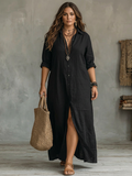 Soline™ | Maxi black fitted dress with buttons - Plus size model