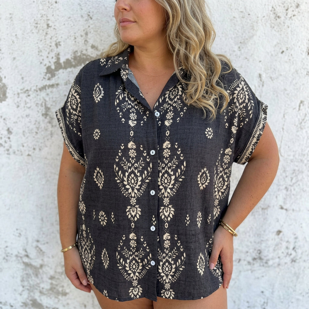 Seabreeze | Boho Dress Cotton-Linen - Plus size model