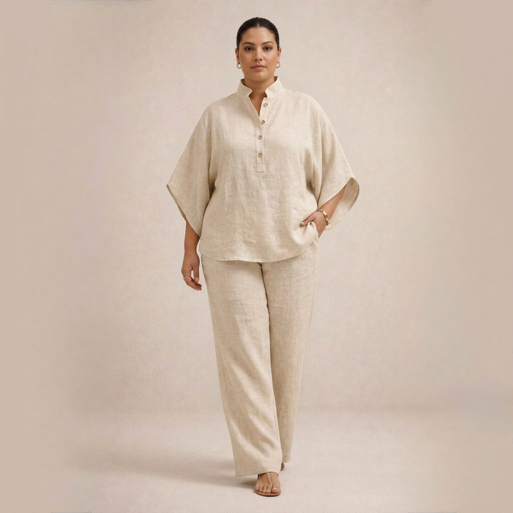 Maria | Loose Linen Set - Plus size model