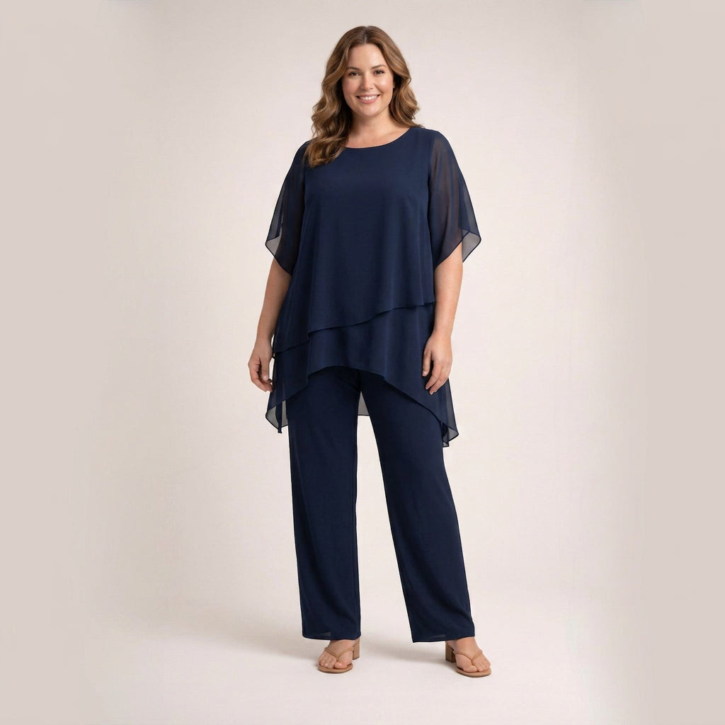 Helena | Airy Set - Plus size model