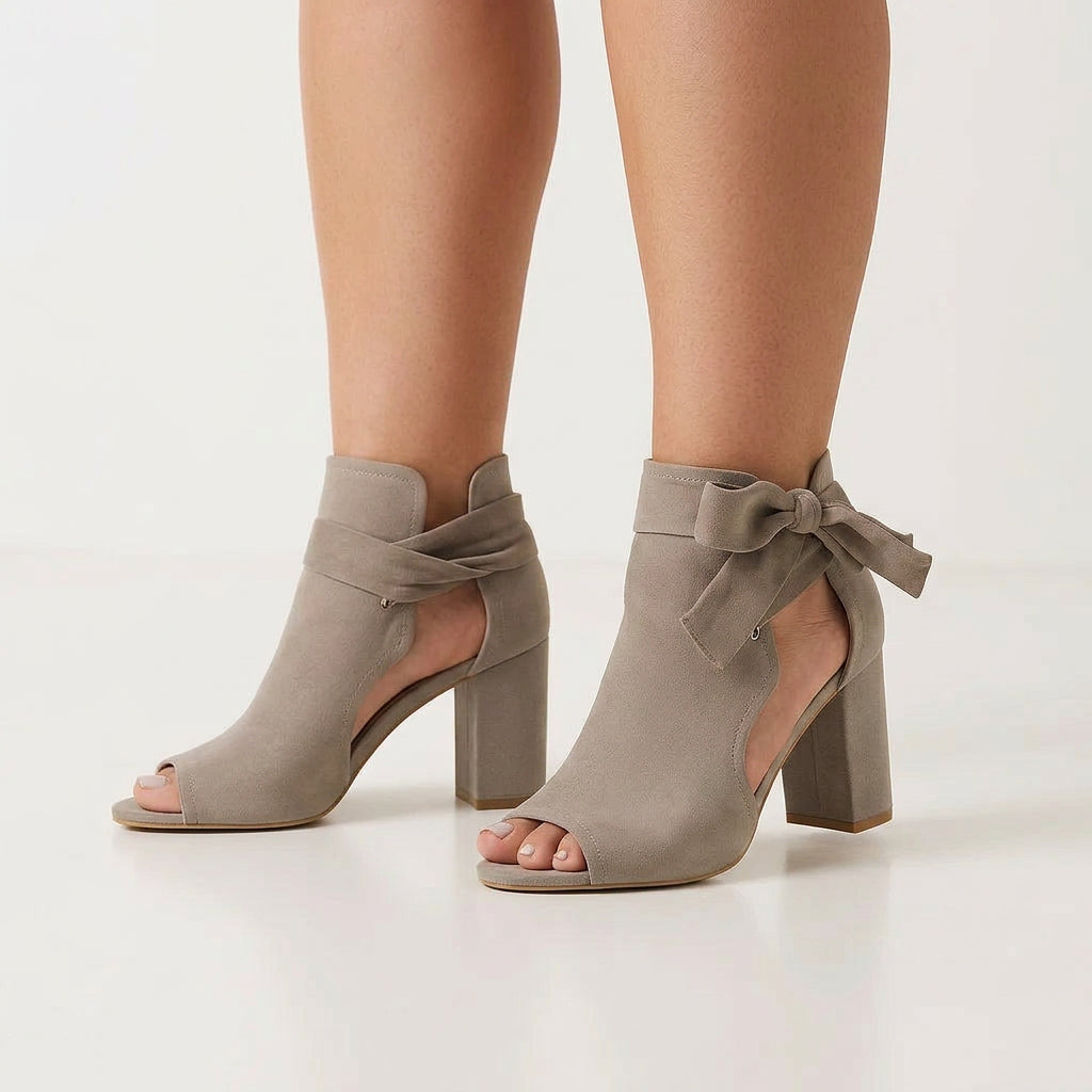 Marcella – Elegant Heeled Sandals - Plus size model