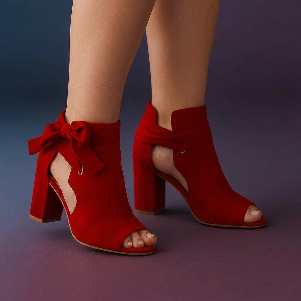 Marcella – Elegant Heeled Sandals - Plus size model