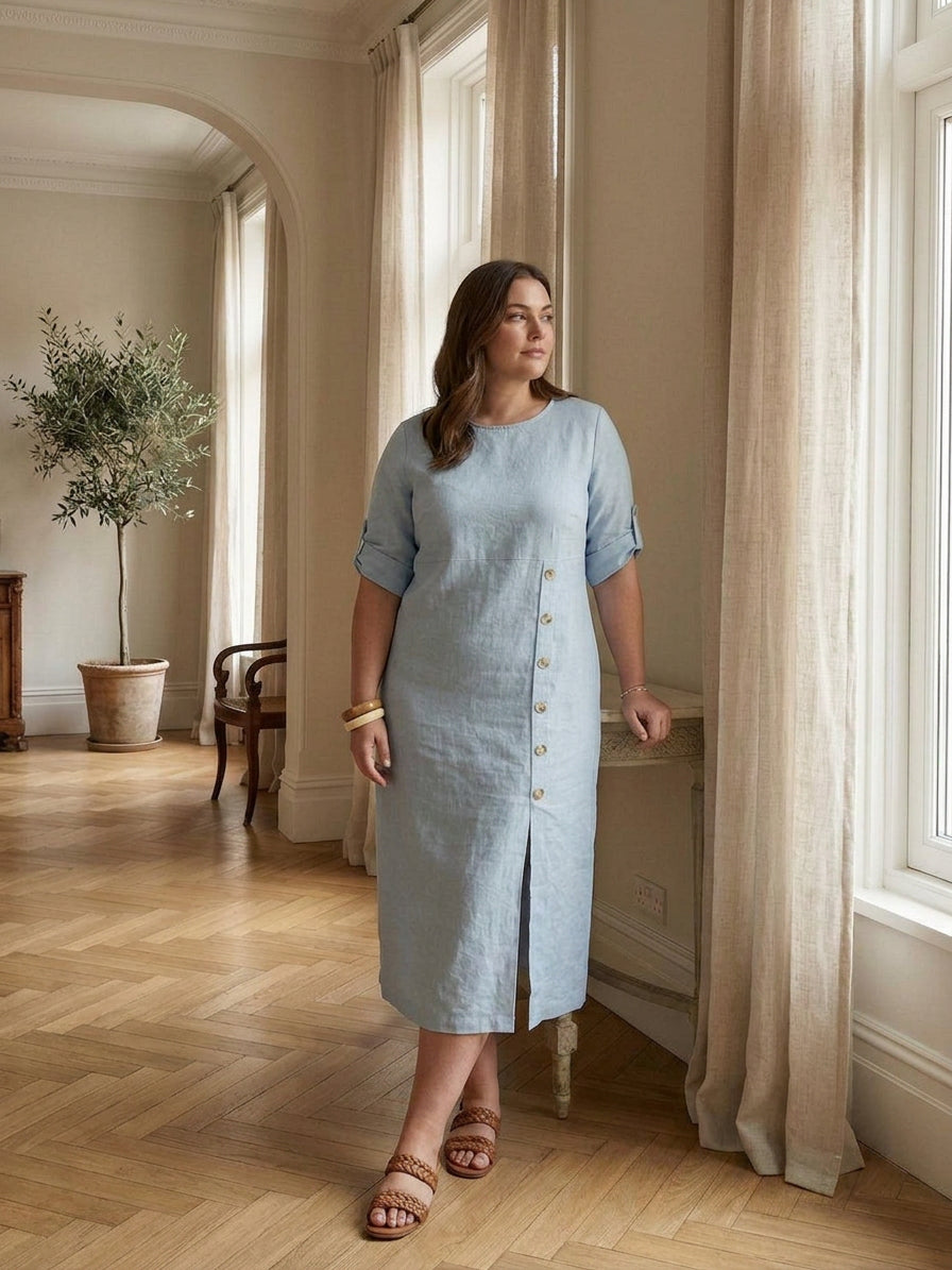 Delaney - Linen Elegance Dress - Plus size model