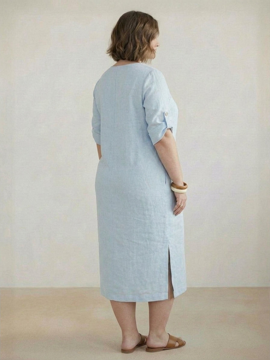 Delaney - Linen Elegance Dress - Plus size model